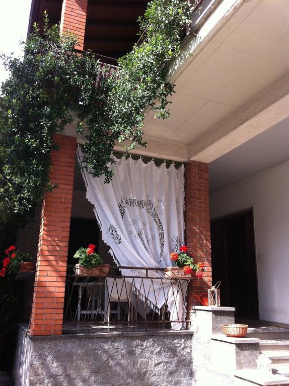 Bed and Breakfast La Casa Creativa Lomnago Exteriér fotografie